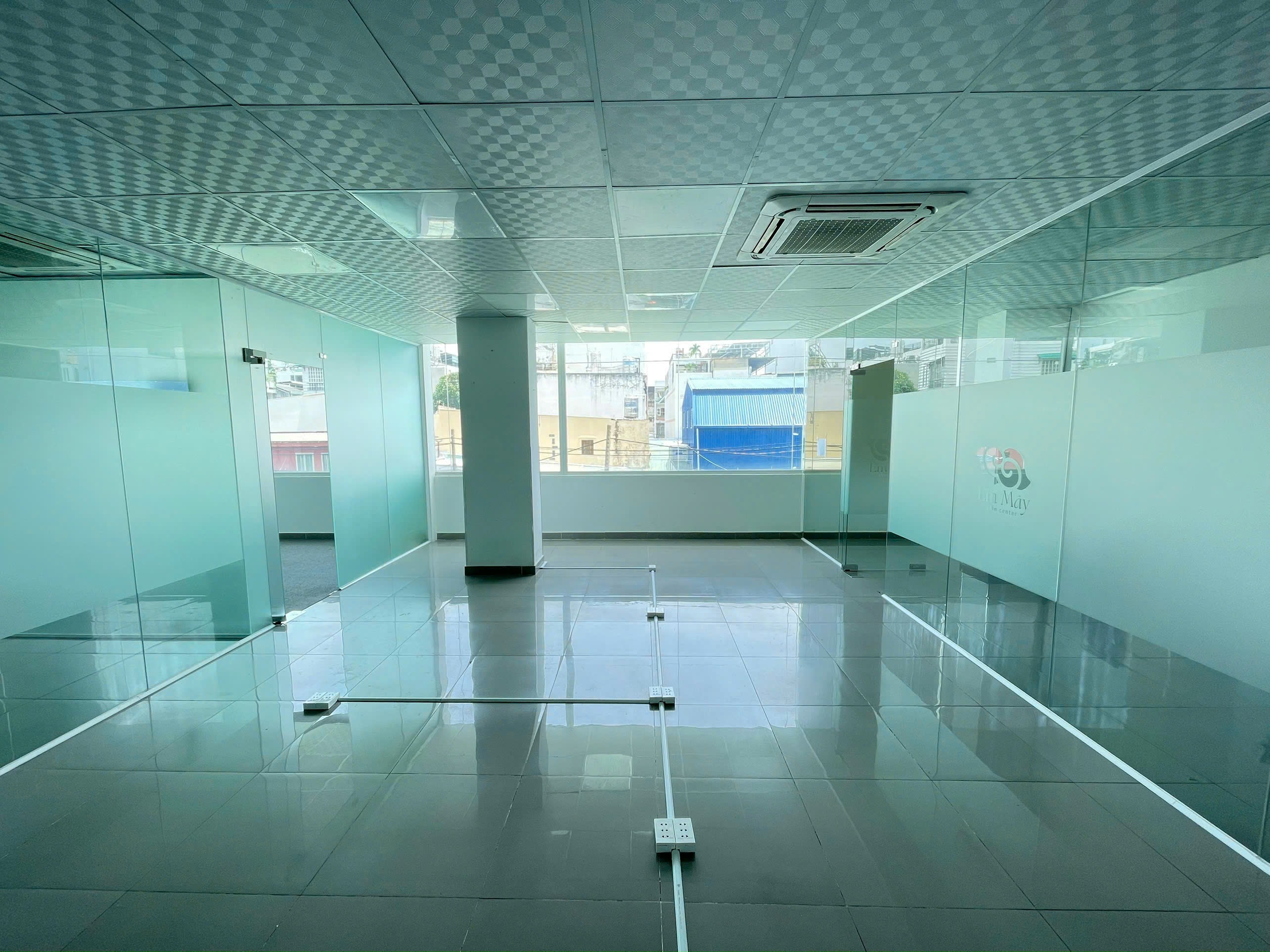 Cho thuê sàn văn phòng 80m2, Quận Phú Nhuận, giá tốt!